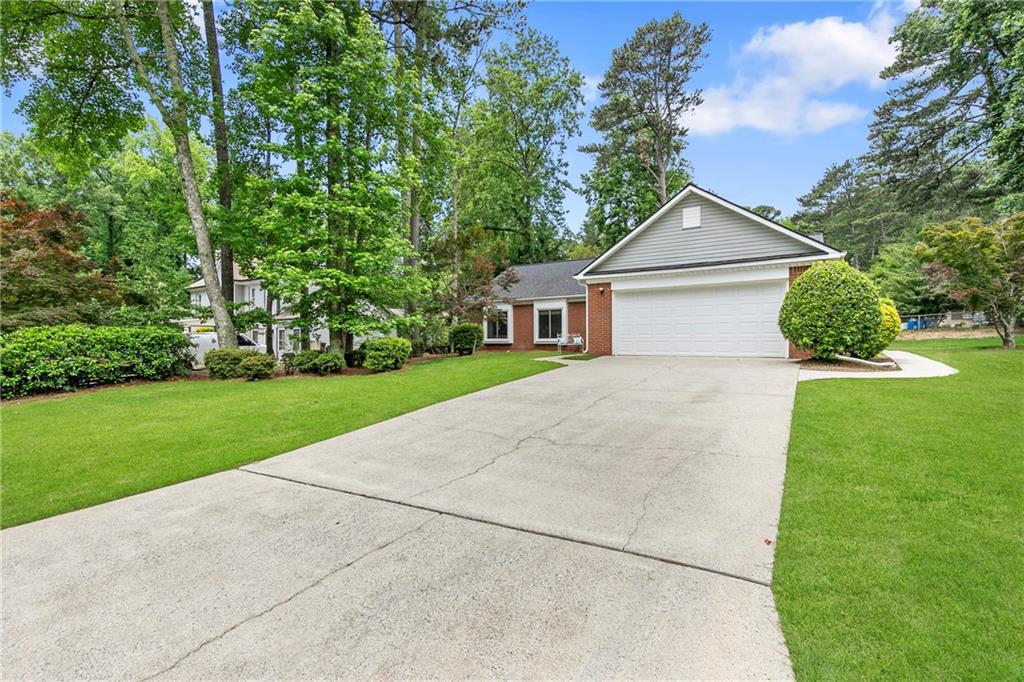 1208 Brandl Drive, Marietta, Georgia image 3