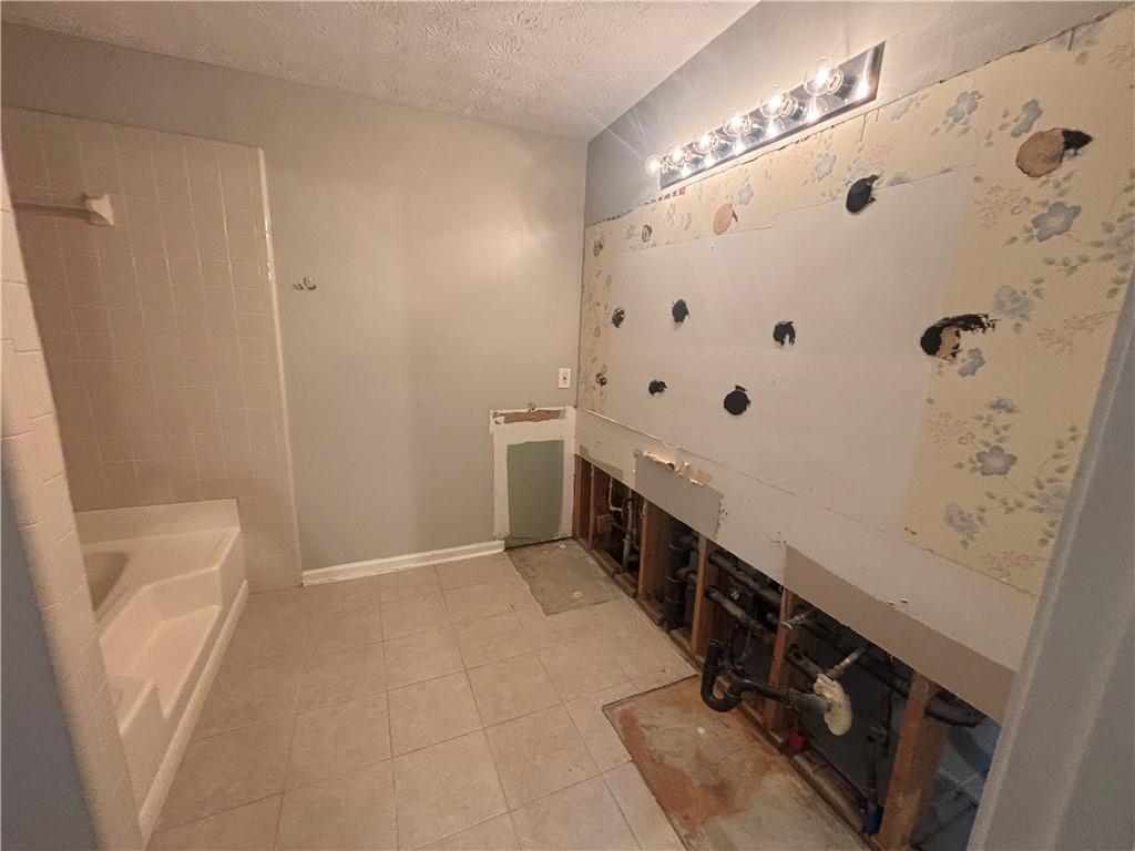 1430 Country Lane Drive, Conyers, Georgia image 6