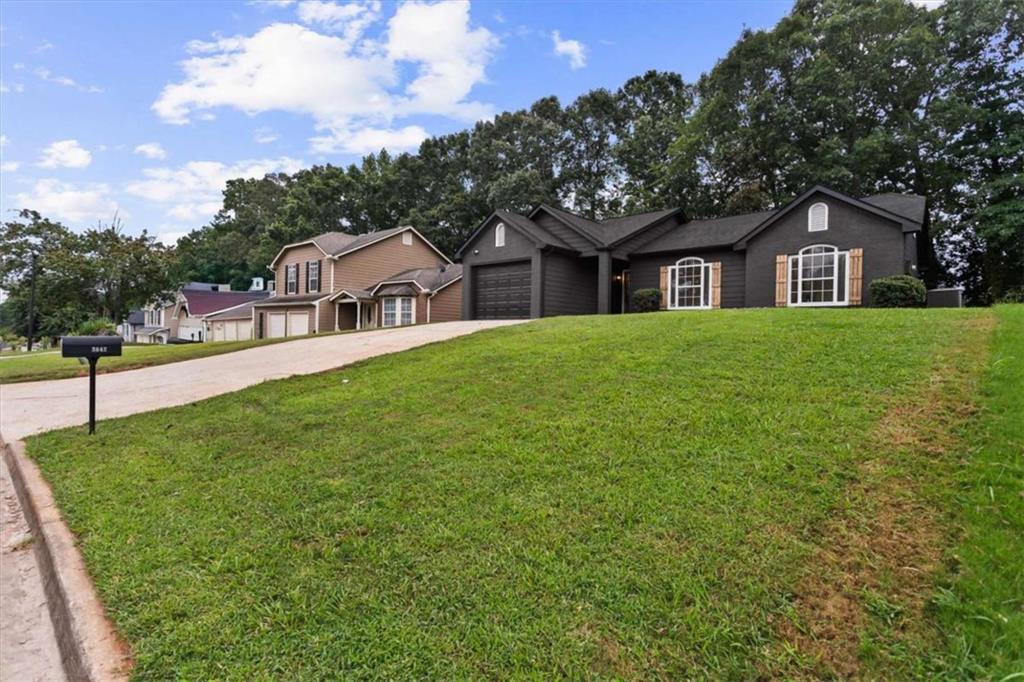3842 Landgraf Cove
