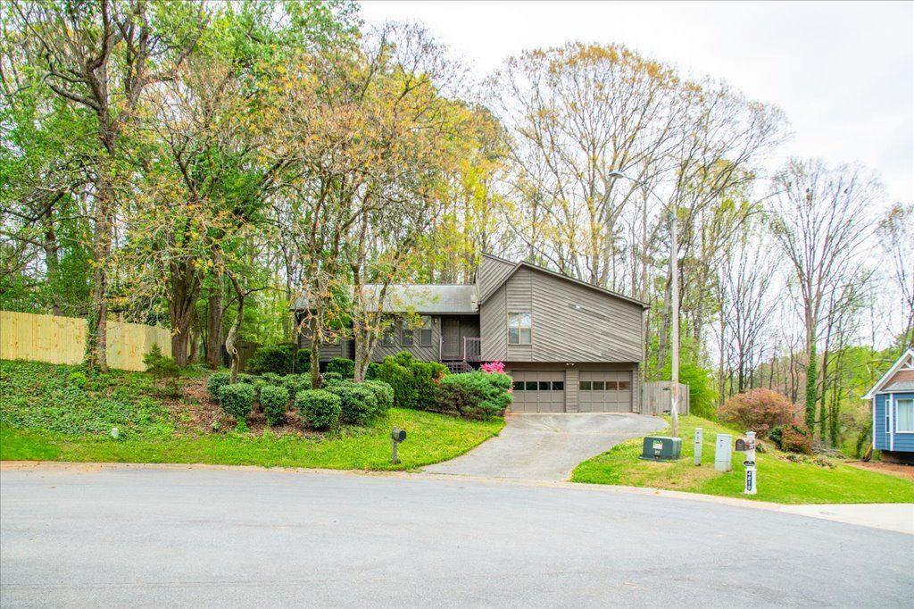 4827 Caboose Lane NW