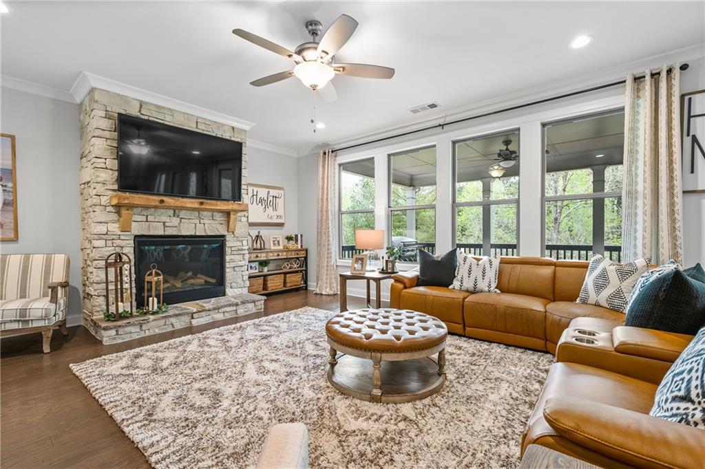 185 Vandiver Court, Acworth, Georgia image 3