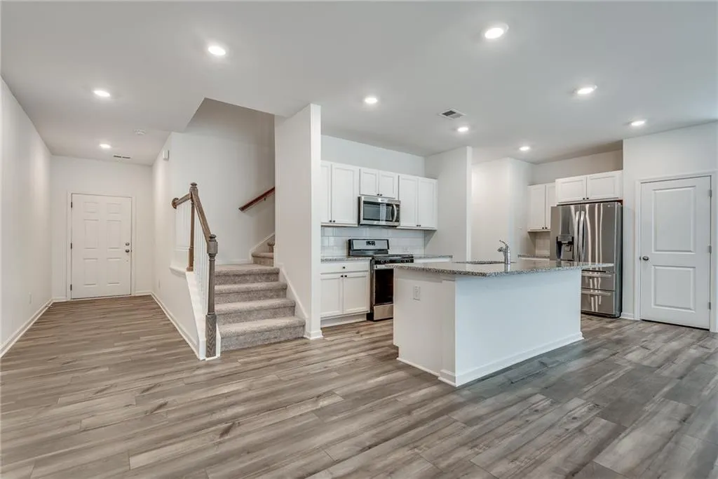 Duluth, Georgia 30097, United States, 3 Bedrooms Bedrooms, ,3 BathroomsBathrooms,Residential,Active,100915