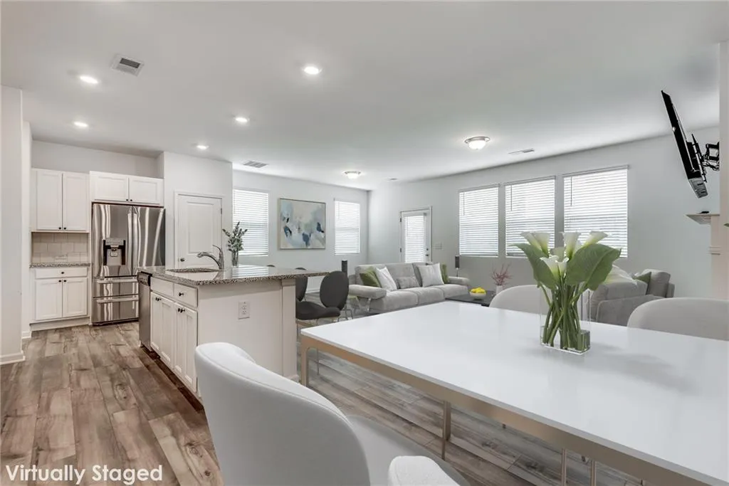 Duluth, Georgia 30097, United States, 3 Bedrooms Bedrooms, ,3 BathroomsBathrooms,Residential,Active,100915