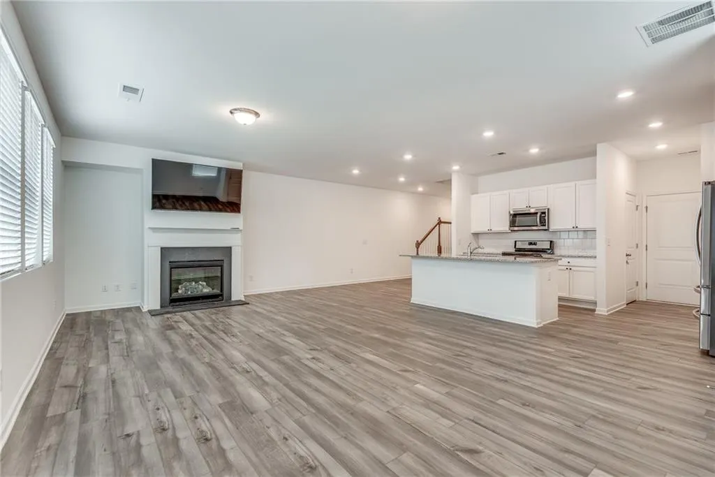 Duluth, Georgia 30097, United States, 3 Bedrooms Bedrooms, ,3 BathroomsBathrooms,Residential,Active,100915