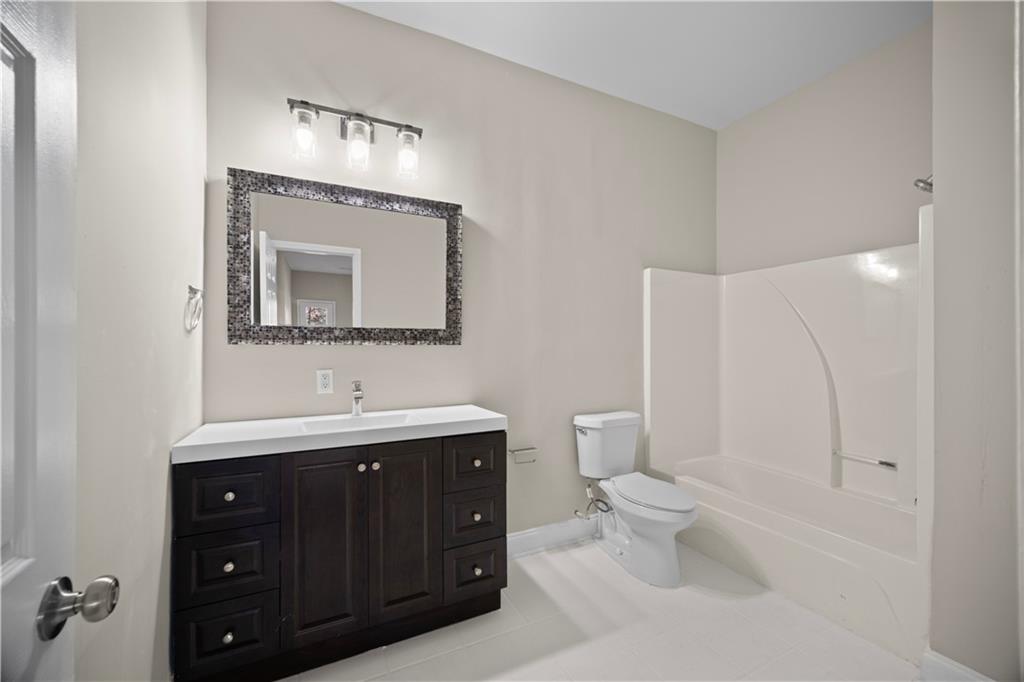 4866 Pinnacle Drive, Stone Mountain, Georgia image 13