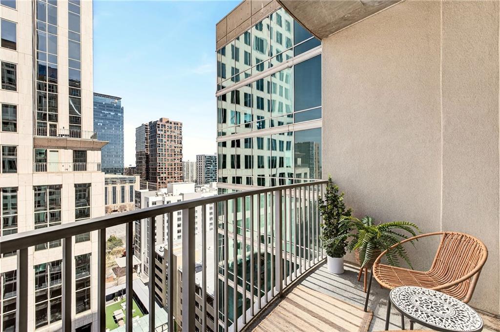 943 Peachtree Street NE 1403