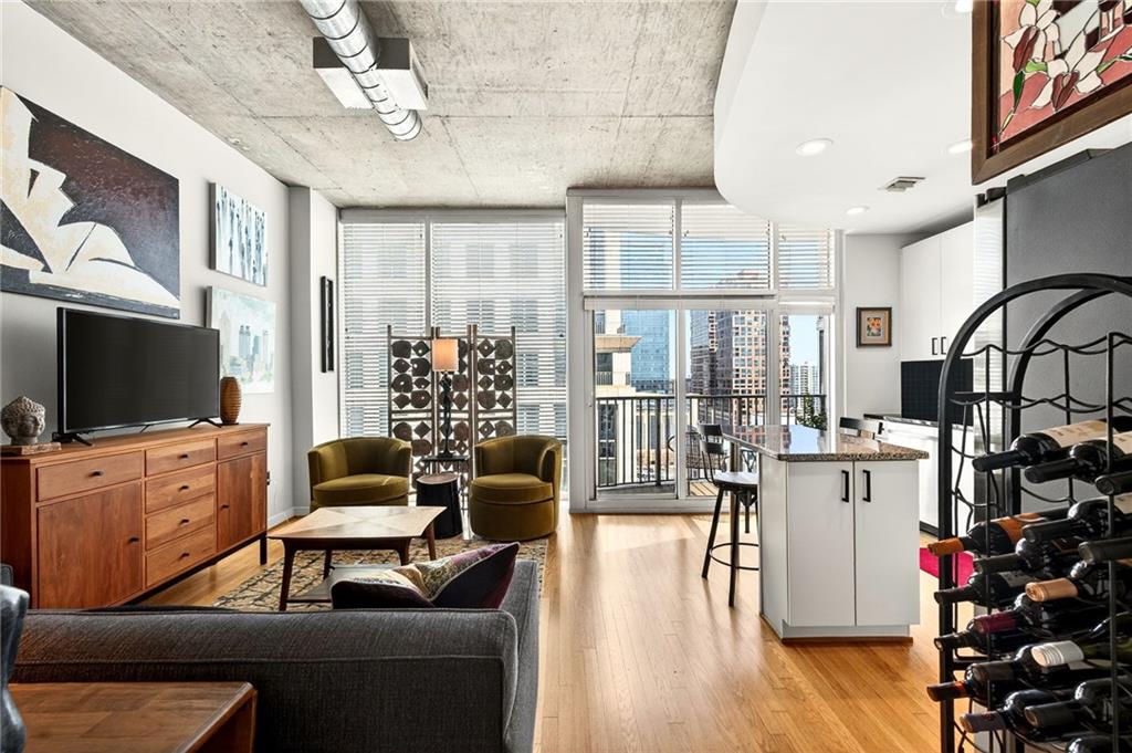 943 Peachtree Street NE 1403