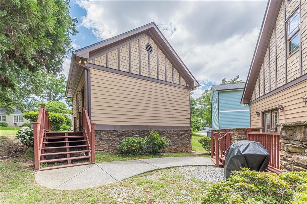 3044 Dogwood Drive, Atlanta, Georgia image 39