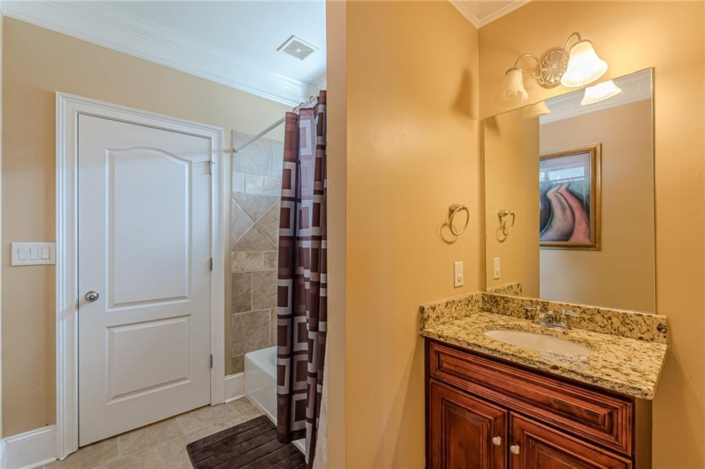 3044 Dogwood Drive, Atlanta, Georgia image 31