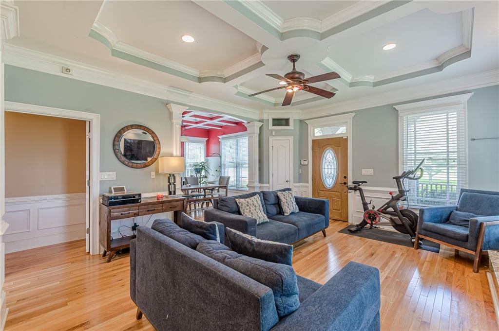 3044 Dogwood Drive, Atlanta, Georgia image 4