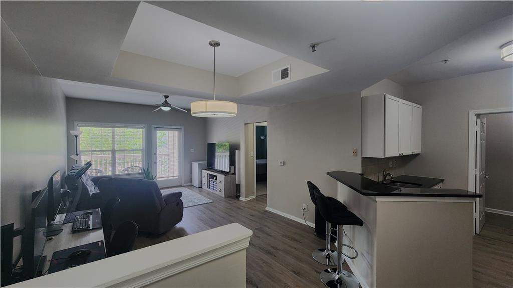 1250 Parkwood Circle UNIT 2112