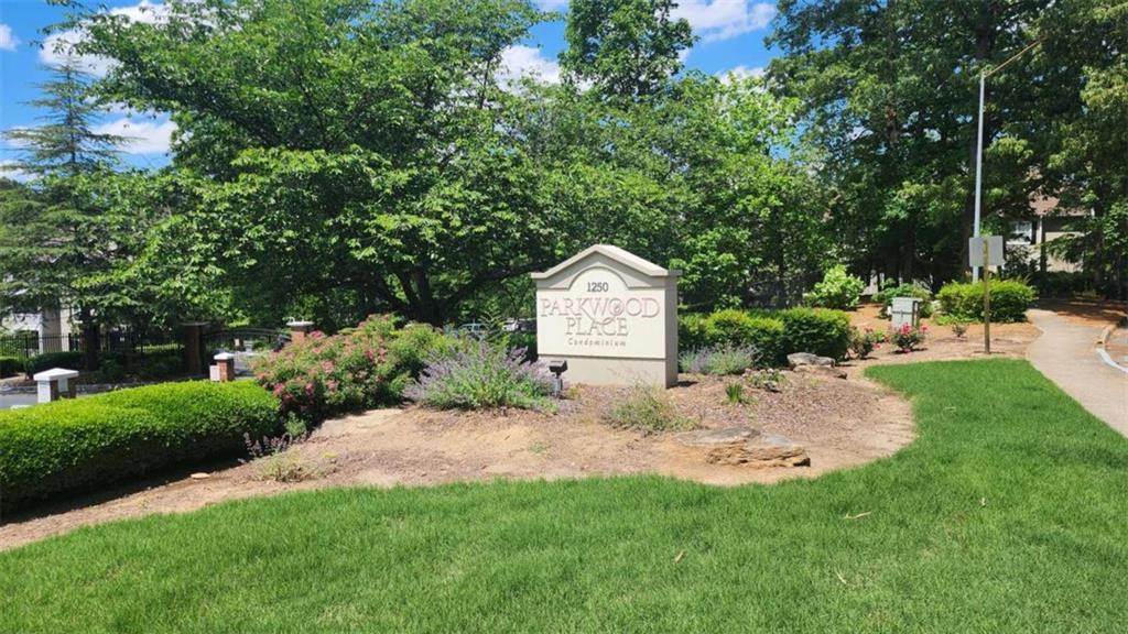 1250 Parkwood Circle UNIT 2112