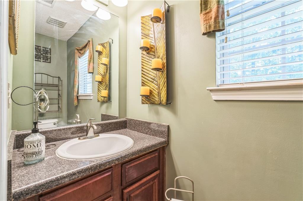 2130 Boulder Gate Drive, Ellenwood, Georgia image 11