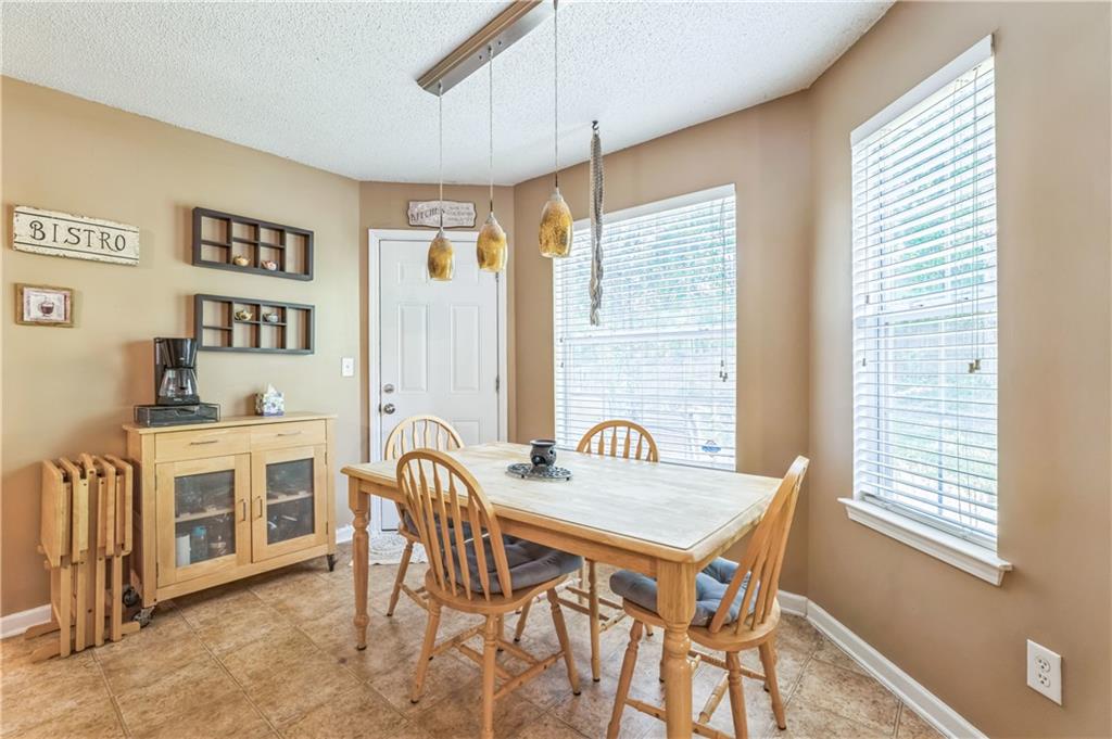 2130 Boulder Gate Drive, Ellenwood, Georgia image 16