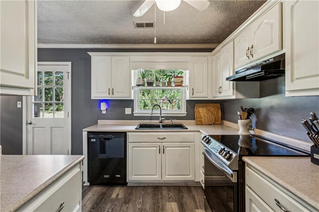 3012 Bay Berry Drive SW