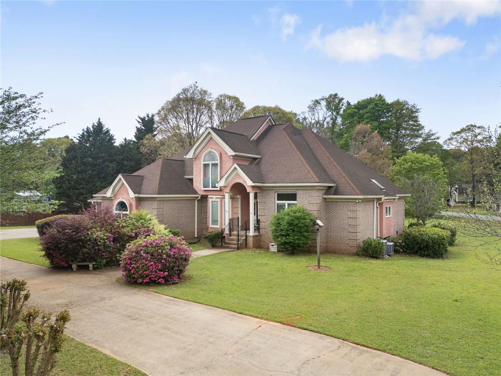 104 Bob White Run, Jackson, Georgia image 3