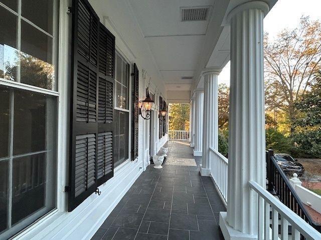 112 Hillcrest Road