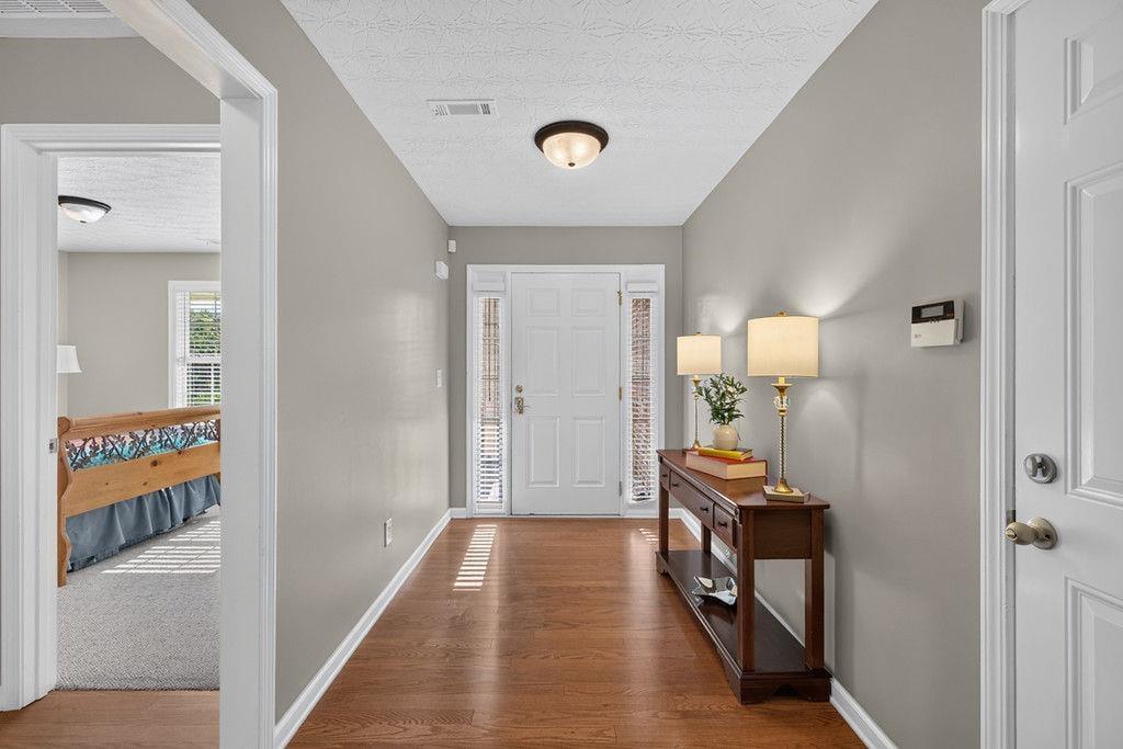 1237 Laurelwood Lane