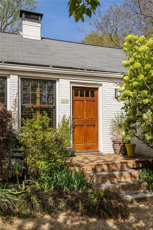 919 S Candler Street