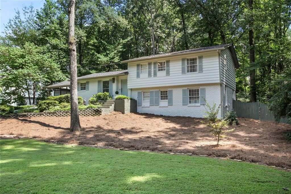 90 Bonnie Lane NE