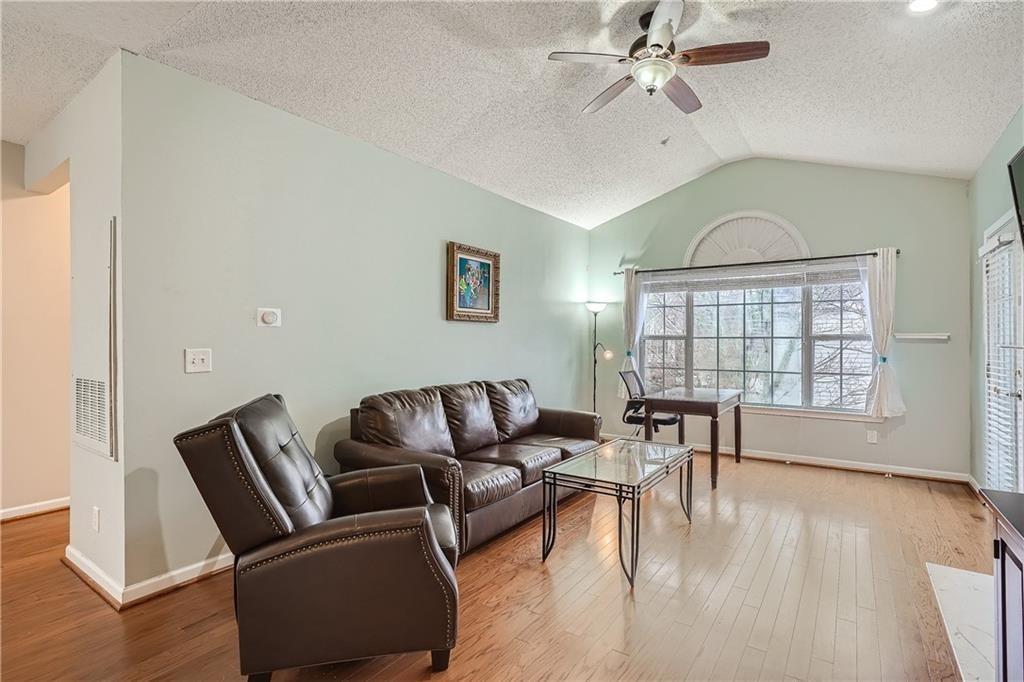 Woodlands/Webb Bridge - Residential Lease