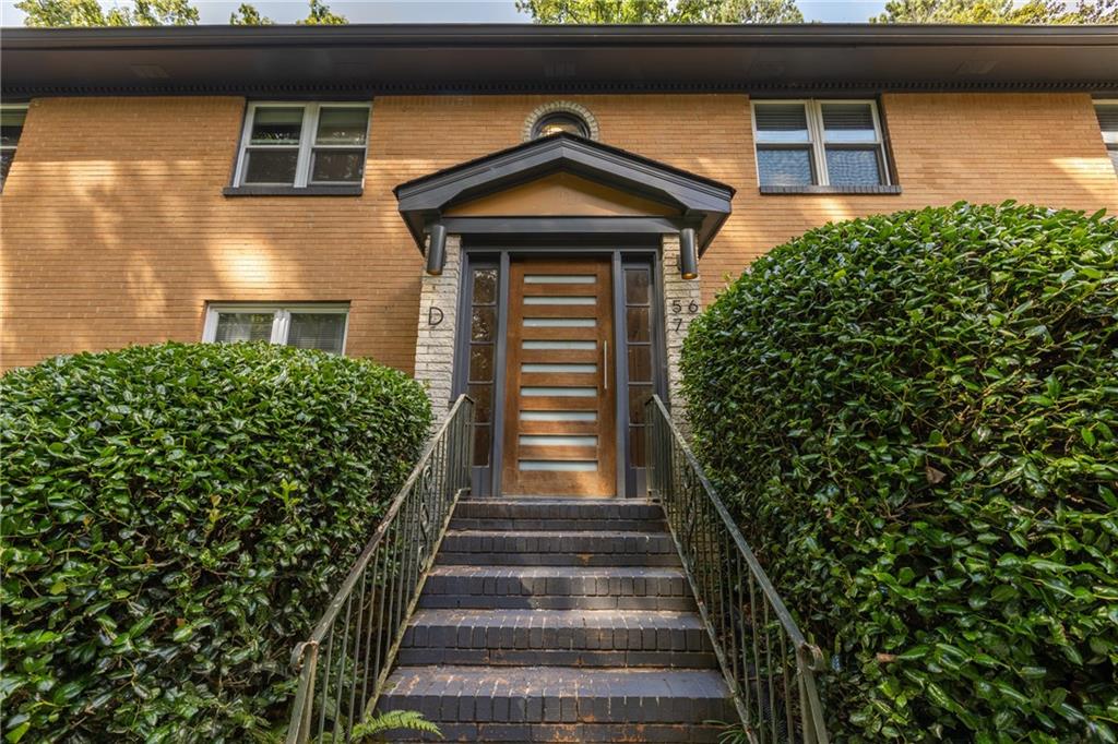 1010 Scott Boulevard D7