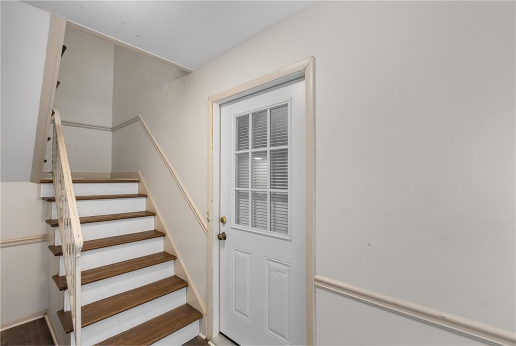 1010 Scott Boulevard D7