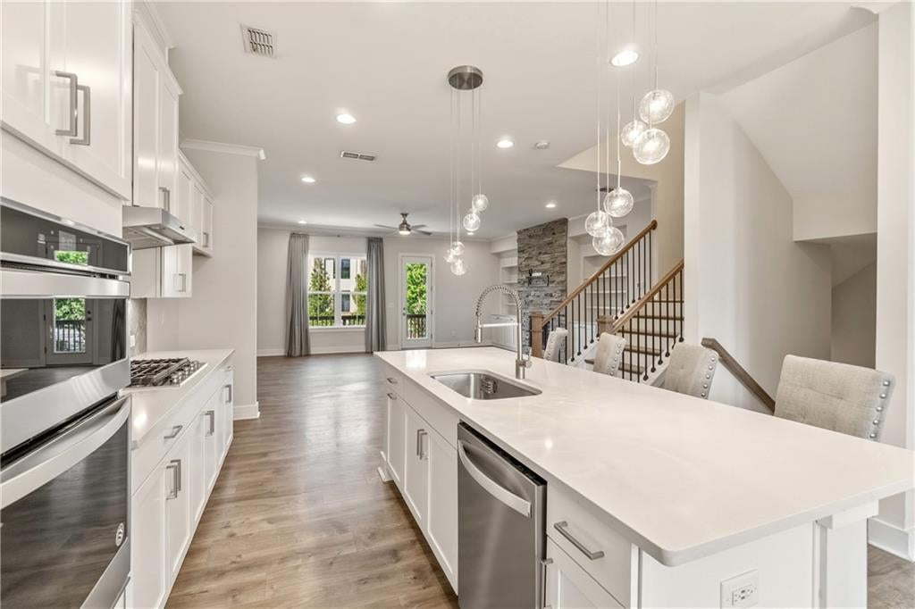 615 Fair View Circle