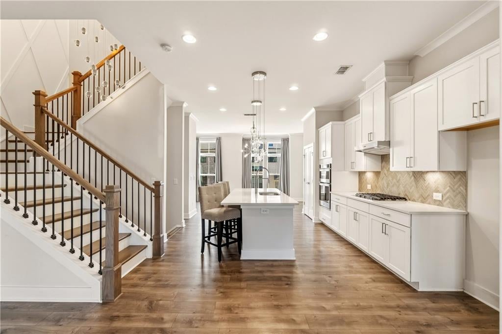 615 Fair View Circle