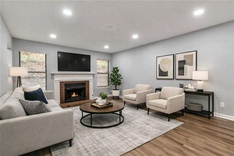 1502 Huntingdon chase Atlanta GA 30350