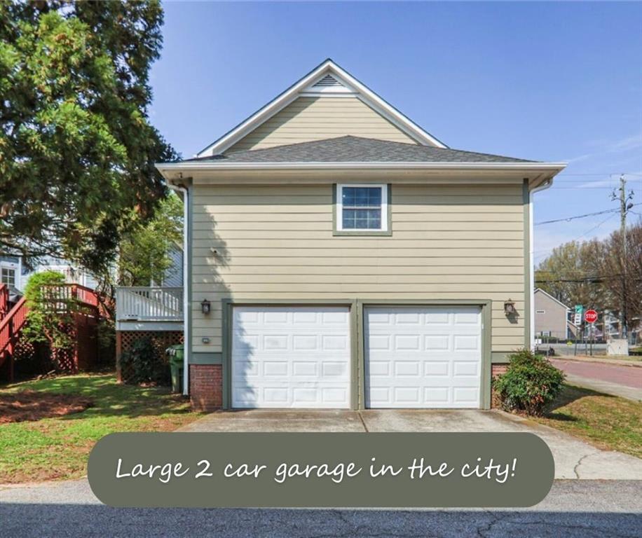484 Martin Street SE