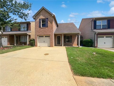 A home in Fairburn