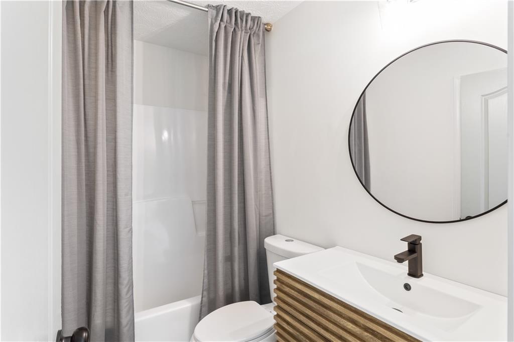 The Retreat at OHARA - Residential