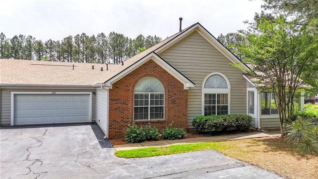 3814 Vineyards Lake Circle NW U15