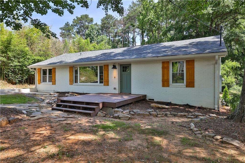 1976 Dering Circle NE