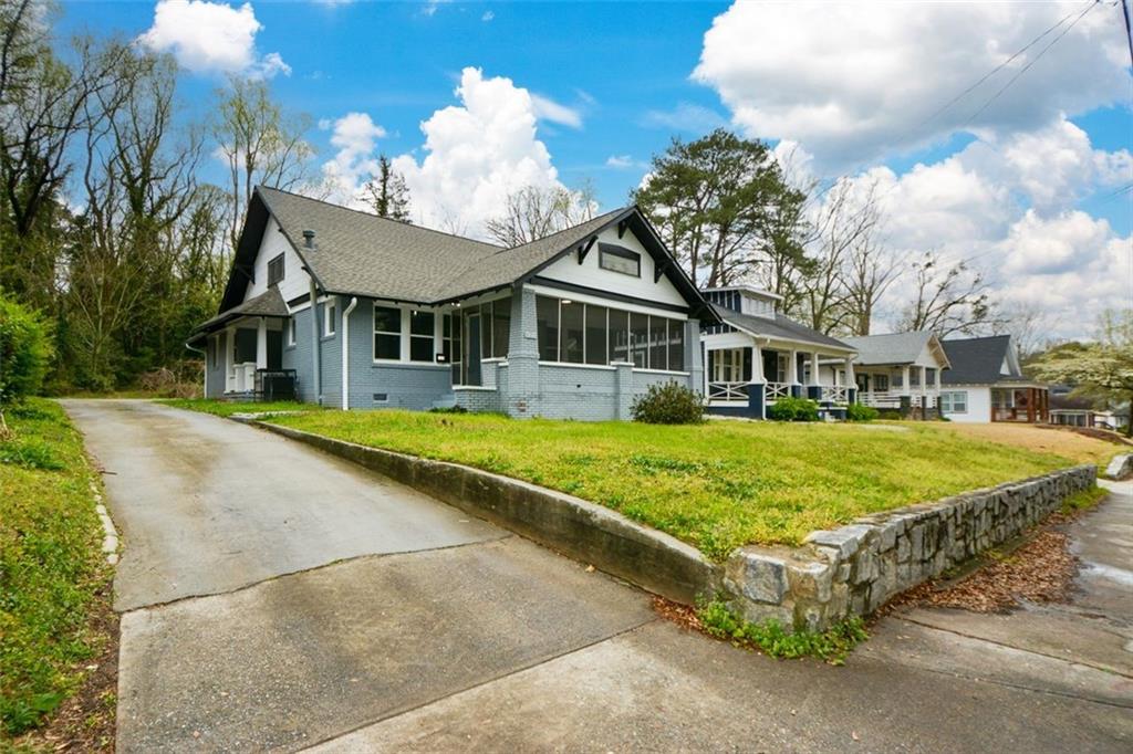 984 CASCADE Road SW