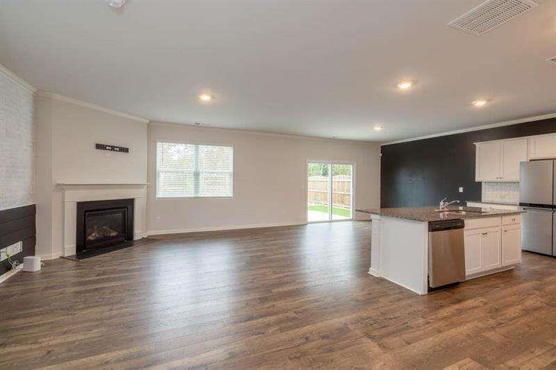 5957 Hoot Owl Ln, Flowery Branch, Georgia image 4