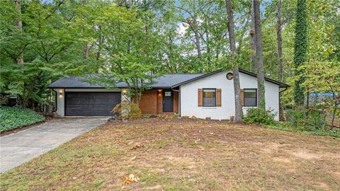 4084 Longview Drive Atlanta GA 30341