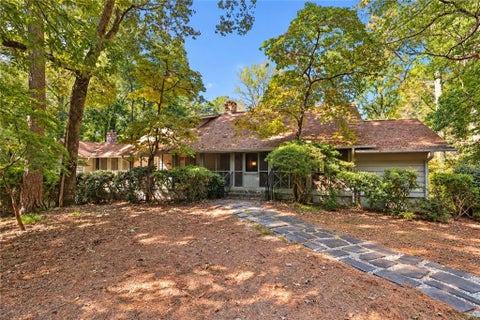 Photo of 8235 Tynecastle Drive, Sandy Springs, GA 30350 (MLS # 7854433)