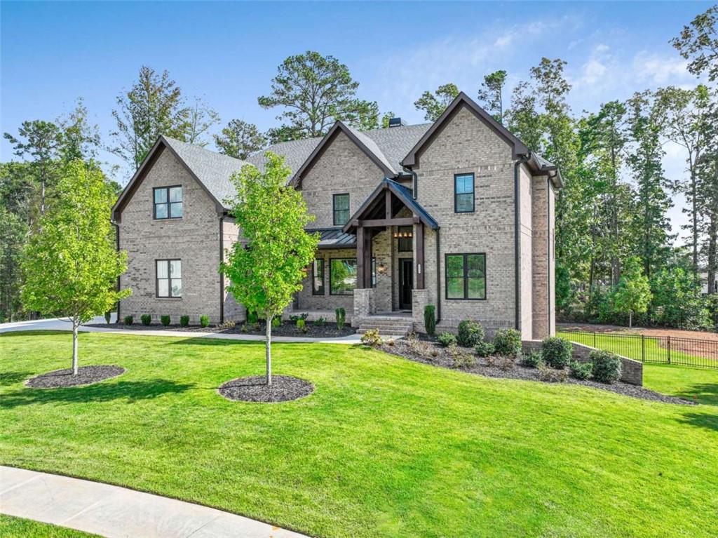 5215 Greenwich Drive