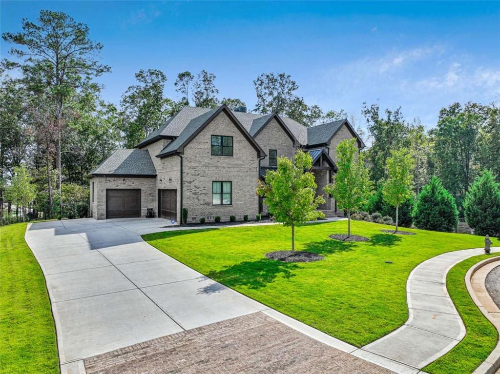 5215 Greenwich Drive