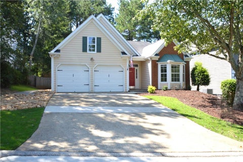 Photo of 2021 Crestview Way, Woodstock, GA 30188 (MLS # 7825989)