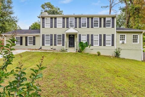 Photo of 661 Bantry Lane, Stone Mountain, GA 30083 (MLS # 7662418)