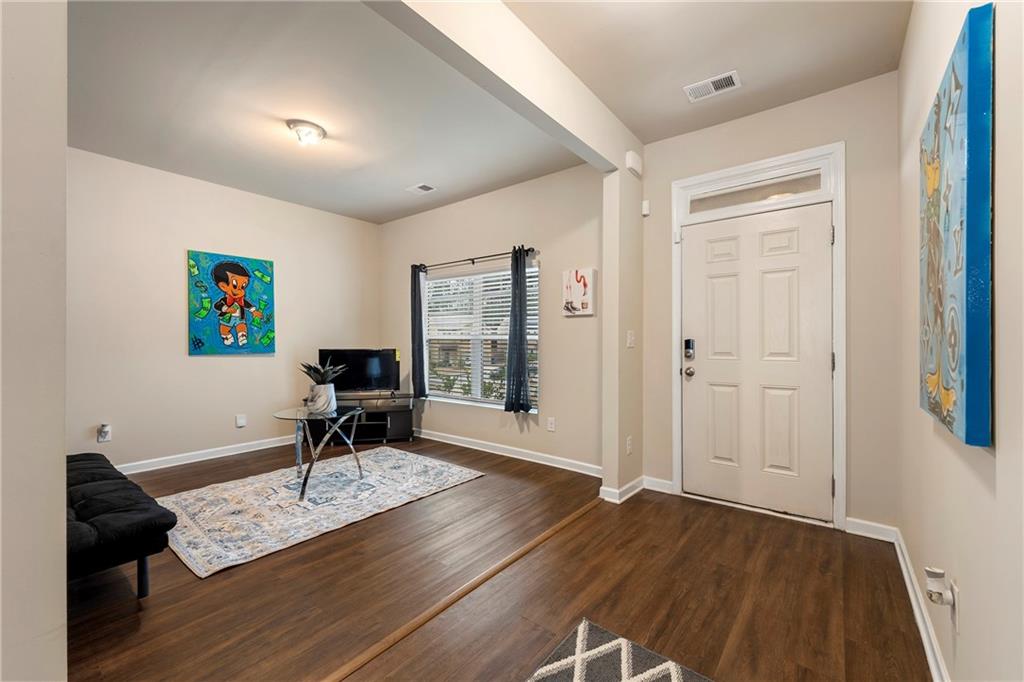 3720 Liverpool Way