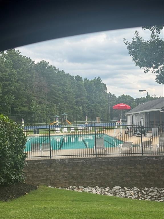 720 Paris Drive