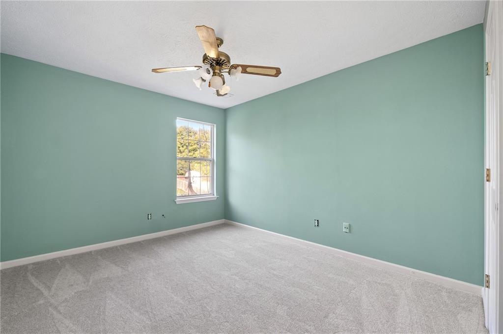 Halstead Lakes - Residential