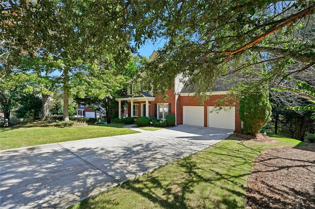3612 BROOKEFALL Court