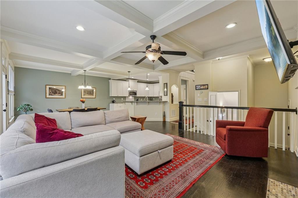 2556 Kickerillo Way SE