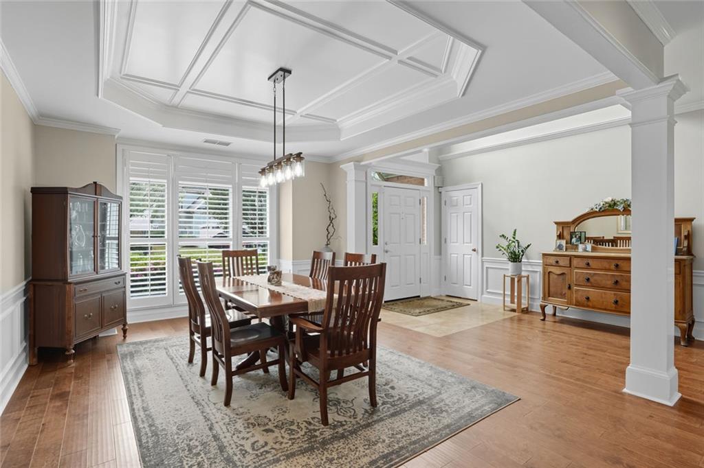 5335 Briarleigh Close