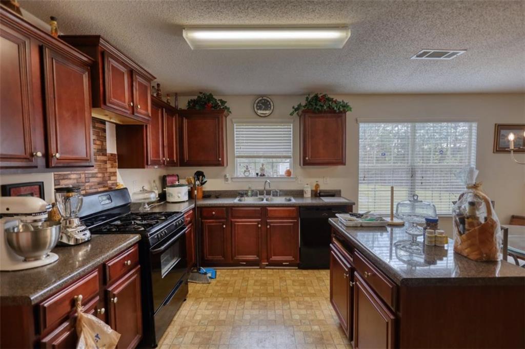 605 Oak Terrace Drive Dr, Covington, Georgia image 13